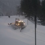 Gatti delle Nevi al lavoro per sgomberare le strade a Sella Nevea
