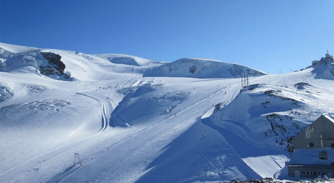 Da sabato 18 ottobre impianti aperti a Cervinia, si torna a sciare sul Plateau Rosà