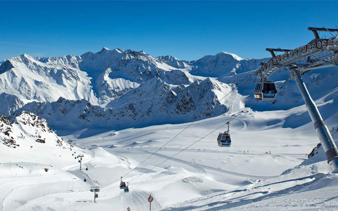 16 comprensori sciistici aperti dove sciare il weekend di Ognissanti