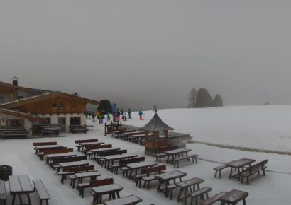 Ritorna la neve sulle Dolomiti: Foto della Val Gardena innevata